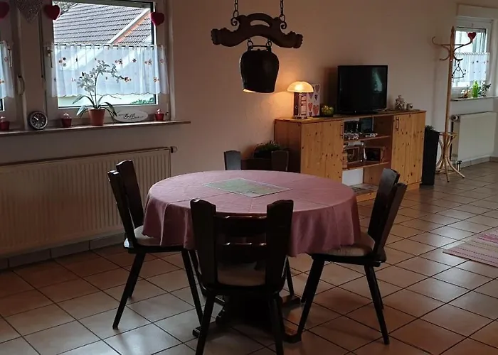 Ferienwohnung Weingut Leis